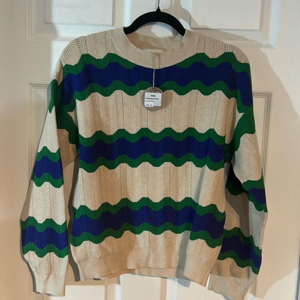 NWT Ladies Size Large Boutique Brand Apricot Sweater